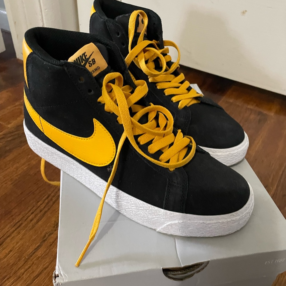 Nike blazer Mid sneakers
